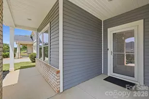 9423 Festival Wy, Charlotte, NC 28215 - Photo 4