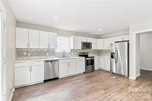 1132 New Day Ct, Charlotte, NC 28215 - Photo 14