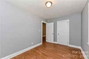 108 Sylvania Ave, Charlotte, NC 28206 - Photo 4