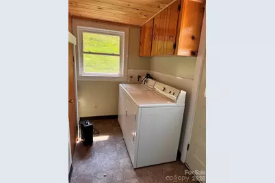 189 Old Nc 181 Highway, Newland, NC 28657 - Photo 20