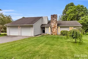 693 Monte Vista Rd, Candler, NC 28715 - Photo 1
