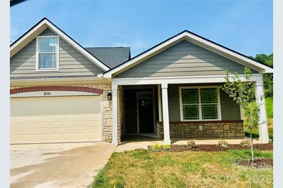 831-A Wynnshire Drive, Hickory, NC 28601 - Photo 2