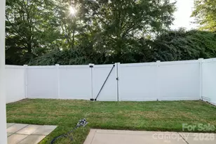 624 Bayou Cir, Clover, SC 29710 - Photo 28