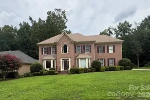 3119 Castlemaine Dr, Charlotte, NC 28269 - Photo 2