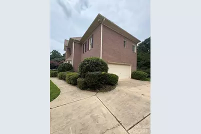 3119 Castlemaine Drive, Charlotte, NC 28269 - Photo 4