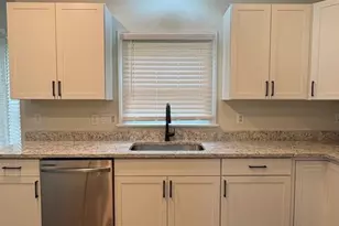 3119 Castlemaine Dr, Charlotte, NC 28269 - Photo 14
