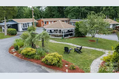 1510 Greenville Highway, Hendersonville, NC 28792 - Photo 14