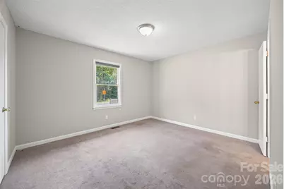 195 Moda Road, Blacksburg, SC 29702 - Photo 12