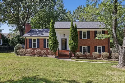 3846 Barclay Downs Drive, Charlotte, NC 28209 - Photo 2