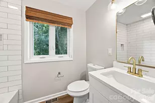 2700 Ravencroft Dr, Charlotte, NC 28208 - Photo 18