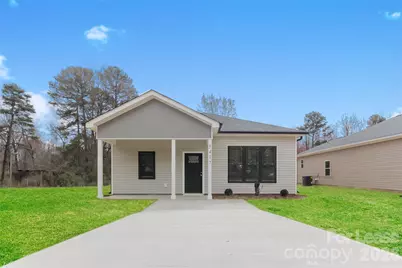 5417 Skycrest Drive, Charlotte, NC 28269 - Photo 2