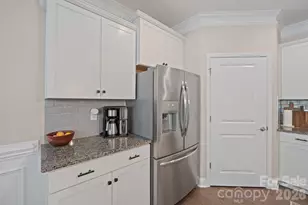 261 Robinwood Ln, Lake Wylie, SC 29710 - Photo 14