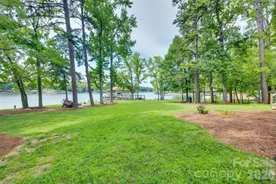 5211 Lake Wylie Road, Clover, SC 29710 - Photo 34