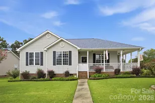400 Brookhollow Dr, York, SC 29745 - Photo 2