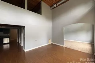201 S Hoskins Rd, Charlotte, NC 28208 - Photo 26