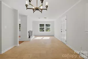 401 S East End Ave, Statesville, NC 28677 - Photo 10