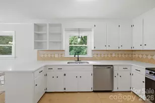 401 S East End Ave, Statesville, NC 28677 - Photo 14