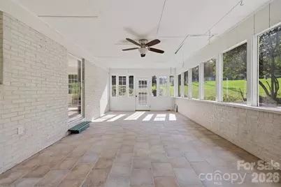 401 S East End Avenue, Statesville, NC 28677 - Photo 22