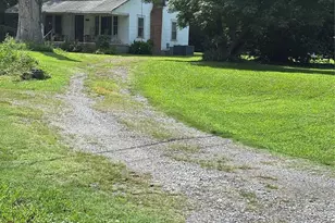 109 Crossrail Rd, Mooresville, NC 28115 - Photo 2