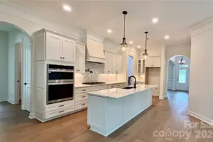 5103 Forest Knoll Ct, Indian Trail, NC 28079 - Photo 2