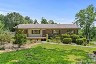 38 Chadwick Wade Dr, Asheville, NC 28804 - Photo 1