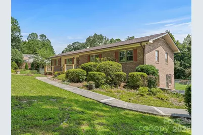 38 Chadwick Wade Drive, Asheville, NC 28804 - Photo 2