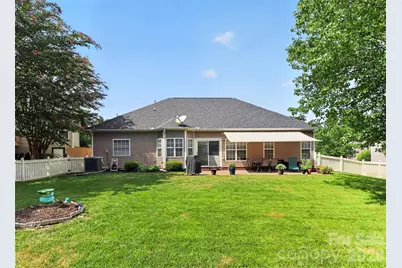 8413 Suttonview Drive, Charlotte, NC 28269 - Photo 32