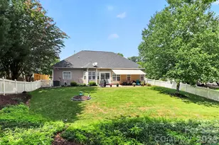 8413 Suttonview Dr, Charlotte, NC 28269 - Photo 34