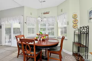 8413 Suttonview Dr, Charlotte, NC 28269 - Photo 10