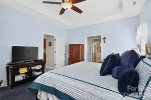 8413 Suttonview Dr, Charlotte, NC 28269 - Photo 16