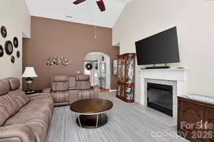 8413 Suttonview Dr, Charlotte, NC 28269 - Photo 6