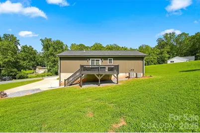 2953 2nd Street Court NW, Hickory, NC 28601 - Photo 30