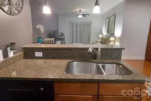 630 Calvert St, Charlotte, NC 28208 - Photo 6