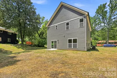 5016 Hoover Drive, Charlotte, NC 28269 - Photo 34