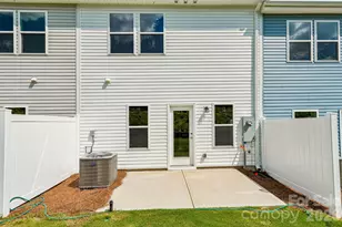 4615 Green Drake Dr, Charlotte, NC 28269 - Photo 8