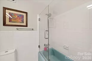 1300 Queens Rd, Charlotte, NC 28207 - Photo 34