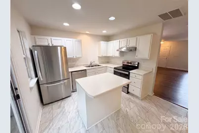 4165 Birch Leaf Court, Charlotte, NC 28215 - Photo 2