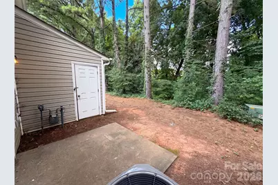4165 Birch Leaf Court, Charlotte, NC 28215 - Photo 18