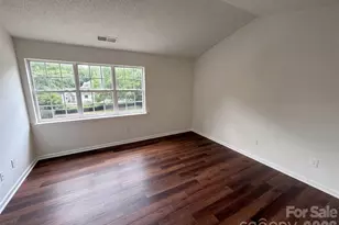 4165 Birch Leaf Ct, Charlotte, NC 28215 - Photo 12