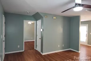 5226 Beam Lake Dr, Charlotte, NC 28216 - Photo 6