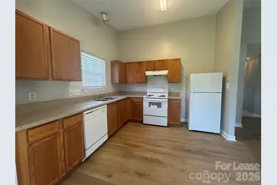 521 River View Drive, Lowell, NC 28098 - Photo 4