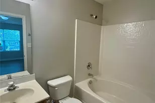 521 River View Dr, Lowell, NC 28098 - Photo 8