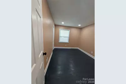 2800 Dalecrest Drive, Charlotte, NC 28269 - Photo 8