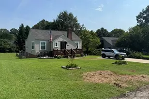 393 Arlington St, Forest City, NC 28043 - Photo 2