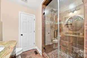 85 Charleston Ct, Hickory, NC 28601 - Photo 20