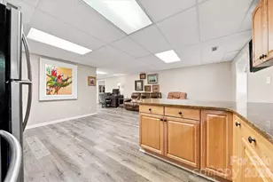 85 Charleston Ct, Hickory, NC 28601 - Photo 34