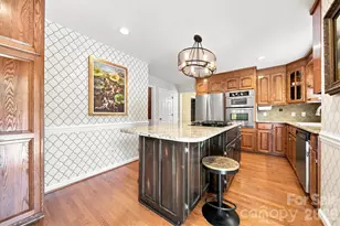 85 Charleston Ct, Hickory, NC 28601 - Photo 16