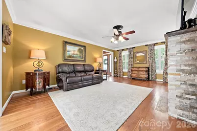85 Charleston Court, Hickory, NC 28601 - Photo 10