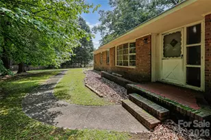 7816 Elwood Dr, Charlotte, NC 28227 - Photo 2