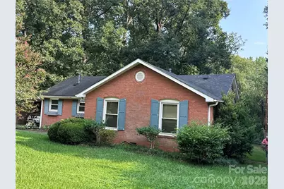 7216 Lockmont Drive, Charlotte, NC 28212 - Photo 2